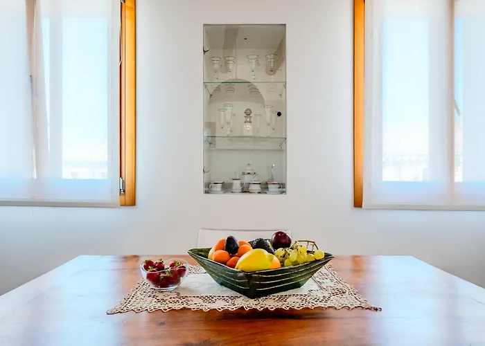 Mondrian E Monet 100m Dalla Biennale 公寓 *